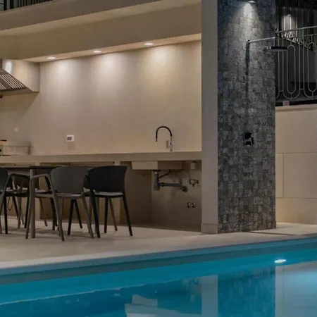 Vila Lux Mariva - Five Bedroom With Pool Mlini