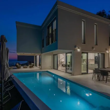 Villa Lux Mariva - Five Bedroom With Pool Mlini